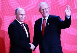 APEC 2016: Vladimir Putin invitó a PPK a visitar Rusia