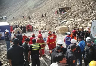 Bomberos usaron técnicas especiales para rescatar a pasajeros de miniván en Churín