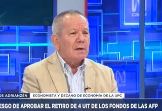 Carlos Adrianzén: "Lo que hacen es saquear el sistema de pensiones"