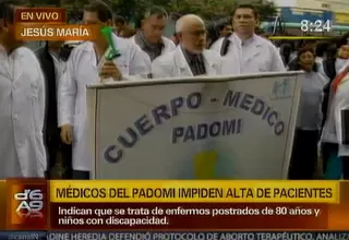 Médicos del Padomi realizan plantón e impiden alta a pacientes 