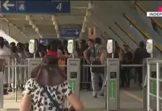 Metropolitano: Reportan demoras y largas colas en estaciones