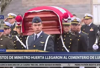 Ministro José Huerta fue enterrado tras recibir honores militares