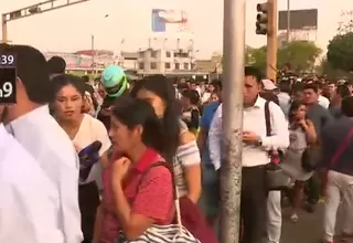 La PNP controla afluencia de personas en estación Naranjal del Metropolitano