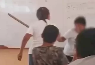 Sancionan a profesora por golpear con una regla de madera a estudiante en plena clase