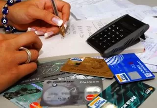 SBS modificó reglamento de tarjetas de crédito y débito para evitar sobreendeudamiento
