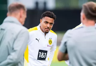 Borussia Dortmund fichó al neerlandés Donyell Malen procedente del PSV
