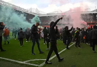 Hinchas del Manchester United invaden Old Trafford como protesta contra los dueños