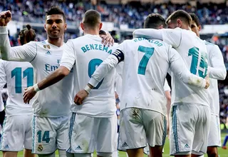 Real Madrid con doblete de CR7 goleó 4-0 al Alavés por la Liga española