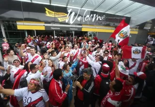 Hinchas peruanos en Wellington hicieron sentir como en casa a la selección