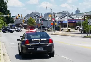 Baltimore: hombre armado toma rehenes en un Burger King