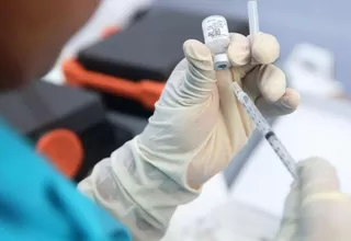 Costa Rica hace obligatoria la vacuna contra el COVID-19 para funcionarios públicos