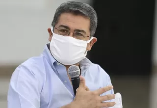 Hospitalizan al presidente de Honduras por neumonía tras dar positivo a COVID-19