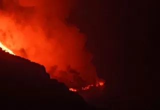 La lava del volcán Cumbre Vieja llegó al mar