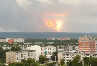 Rusia: al menos 8 heridos y miles de evacuados tras explosión de arsenal en Siberia