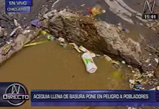 Chiclayo: acequia llena de basura pone en peligro a pobladores