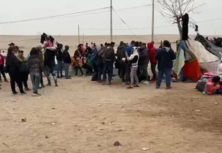Migrantes continúan en la frontera Perú - Chile a la espera del corredor humanitario
