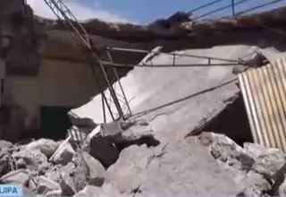 Colegio termina en escombros tras caída de techo y paredes de aulas en Arequipa
