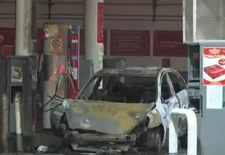 Ate: Auto se incendió en grifo cuando era abastecido de combustible
