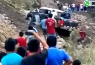 Ayacucho: Pasajeros en camioneta se salvaron de caer a un abismo