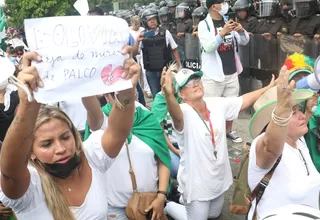 Bolivia: cientos de mujeres marcharon para pedir la liberación del líder opositor Luis Camacho