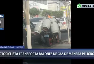 Breña: hombre transporta cinco balones de gas en una moto 