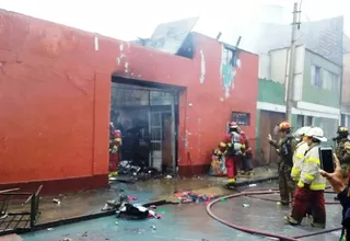 Breña: incendio consumió ferretería
