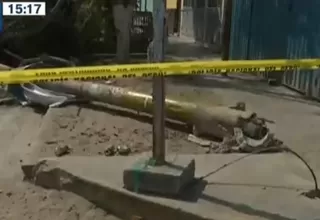 Breña: tráiler provocó caída de tres postes y árboles