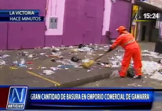 Calles de Gamarra permanecen repletas de basura en Navidad