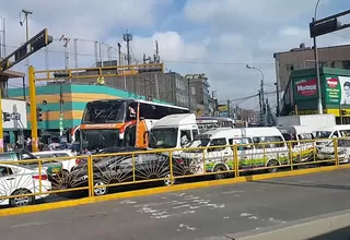 Caos vehicular se registra a lo largo de avenidas Túpac Amaru, Caquetá y Ugarte