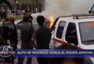 Cercado de Lima: auto se incendió frente al Palacio de Justicia