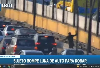 Cercado de Lima: Sujeto rompió violentamente luna de auto para robar celular