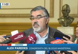 Congresista Alex Paredes cuestionó a congresistas que viajaron a México por momias falsas