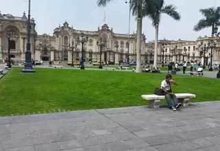 Municipalidad de Lima removió las flores de la Plaza de Armas