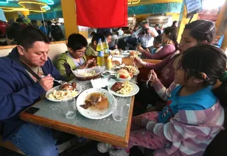 INEI: peruanos gastan más del 30% de su sueldo en comer fuera de casa