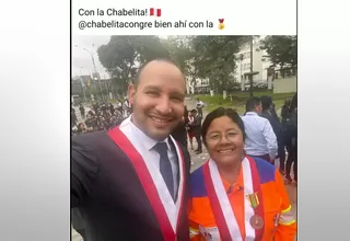 Isabel Cortez luce medalla entregada por Dina Boluarte en ‘selfie’ con Alejandro Muñante