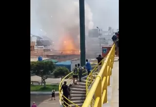 Lurín: bomberos controlaron incendio en taller de pirotécnicos