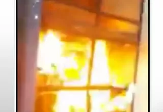 Manifestantes incendiaron la Municipalidad de Espinar