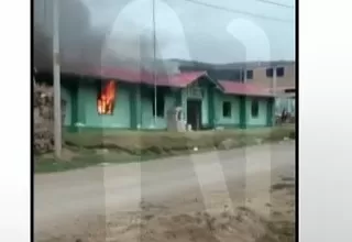 Manifestantes queman comisaría de Huancabamba