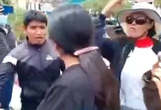 Manifestantes rechazan presencia de congresista Ruth Luque en Cusco