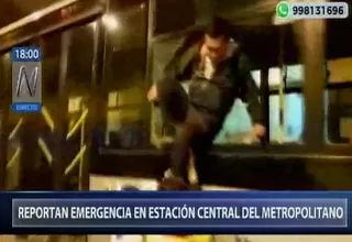 Metropolitano: pasajeros salieron por las ventanas de bus ante emergencia
