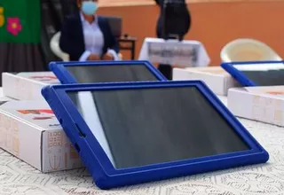 Minedu capacitará a más de 50 mil maestros en el uso de tablets