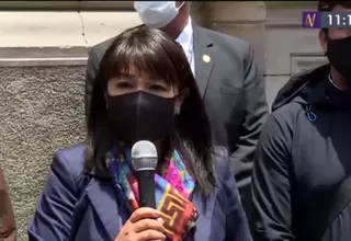 Mirtha Vásquez anunció tras reunión que cocaleros levantarán huelga en Puno