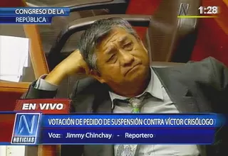 Pleno del Congreso suspendió por 120 días a Víctor Crisólogo