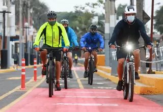 Policía educa a ciclistas ante nuevas normas y papeletas por infracciones