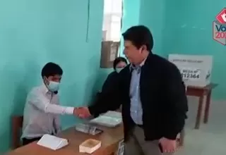 Presidente Castillo emitió su voto en el centro poblado de Tacabamba 