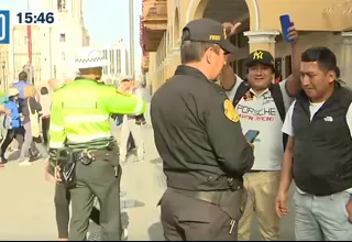 Plaza de Armas de Lima continúa enrejada y bajo control policial