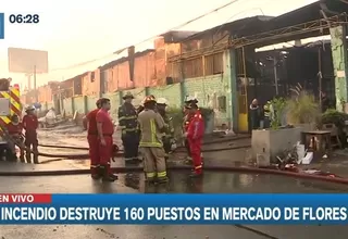 Rímac: Incendio destruyó 160 puestos del mercado de flores Santa Rosa
