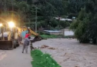 Río Palca se desborda e inunda carretera y áreas de cultivo en Tarma