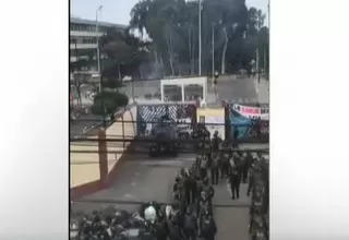 San Marcos: El momento en que la Policía ingresa para desalojar a manifestantes