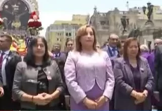 Señor de los Milagros: Presidenta Dina Boluarte rindió homenaje al Cristo moreno en Palacio de Gobierno